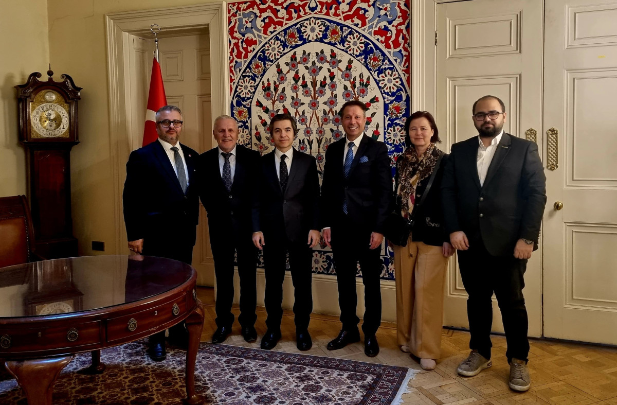 Global Business İşadamları Derneği'nden Londra Büyükelçiliğine Ziyaret