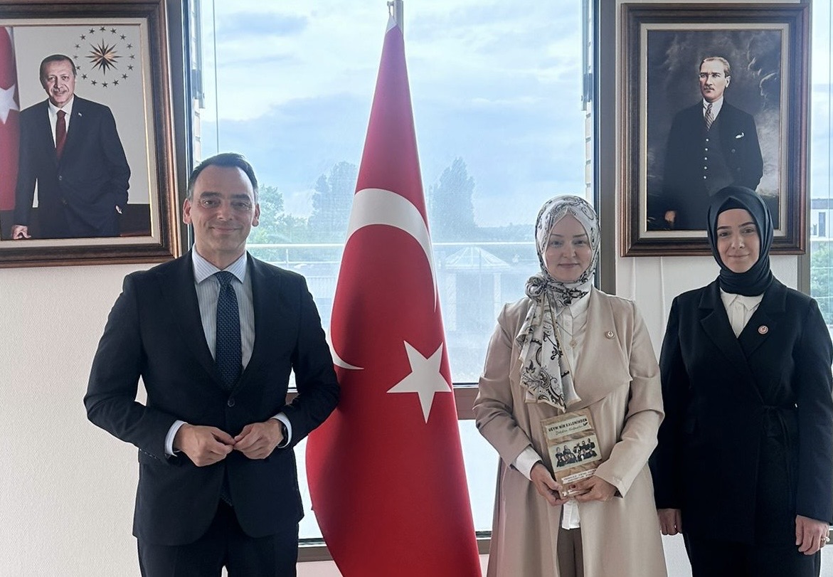 UEYM’den Düsseldorf Başkonsolosluğu’na Ziyaret