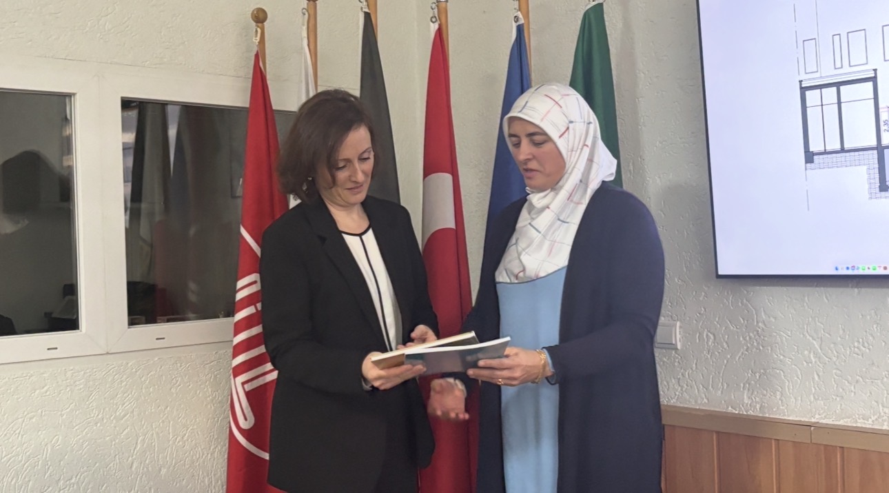 Aslı Sevindim DİTİB DUİSBURG Wanheimerort’u ziyaret etti