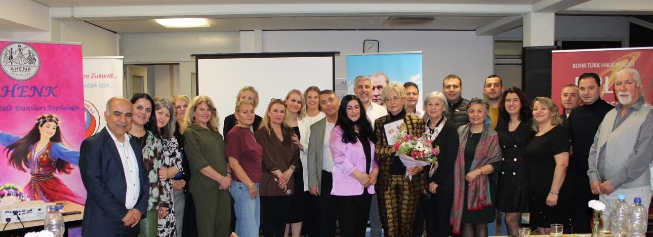 Ruhr Veliler Birliği’nden 8 Mart’ta Anlamlı Etkinlik “Yılın Emekçi Kadını” Ödülü Sabriye Supçun’a Verildi