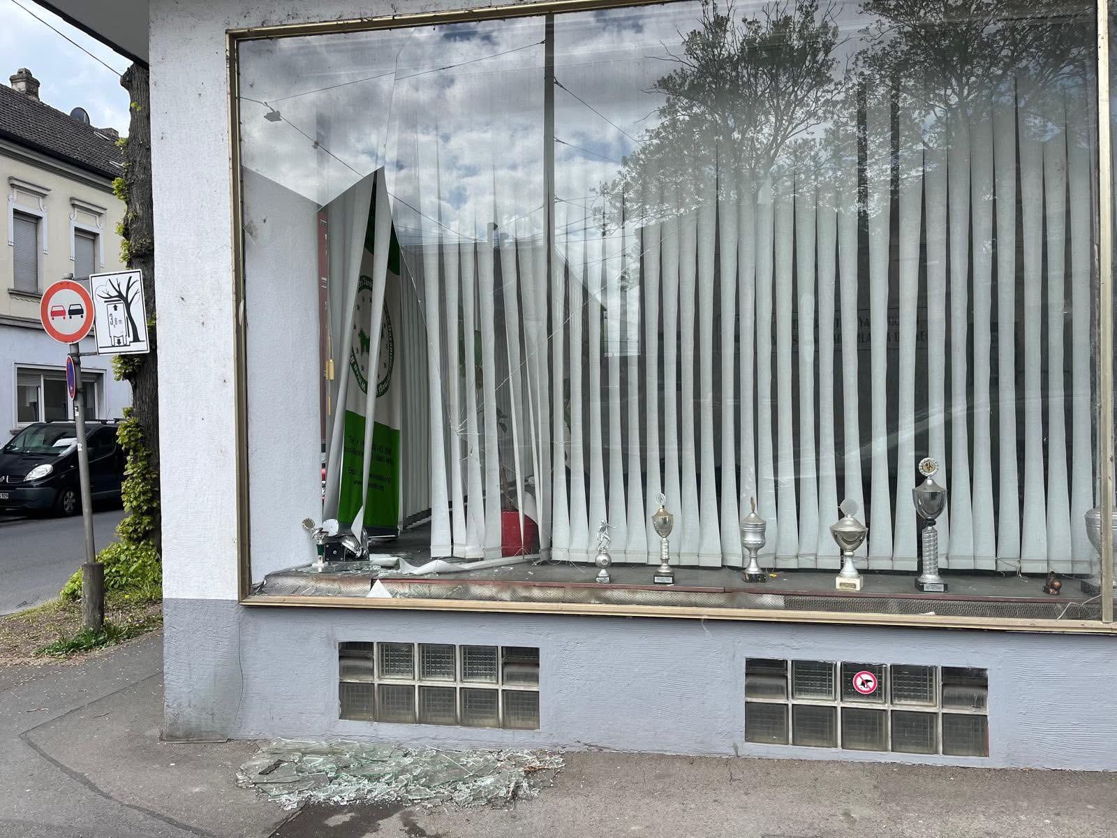 Almanya’da Türk Derneğine Saldırı: Witten’de Camlar Kırıldı, Eşyalar Çalındı